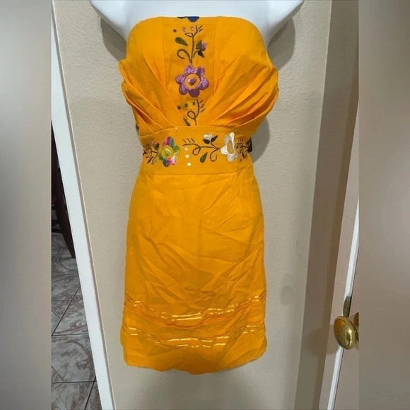 MADE IN MEXICO authentic embroidered dress - Picture 1 of 4